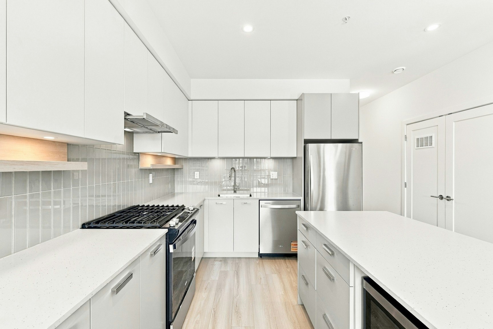 303-13760 75a Avenue, Surrey, BC, V3W 6T5 - 8