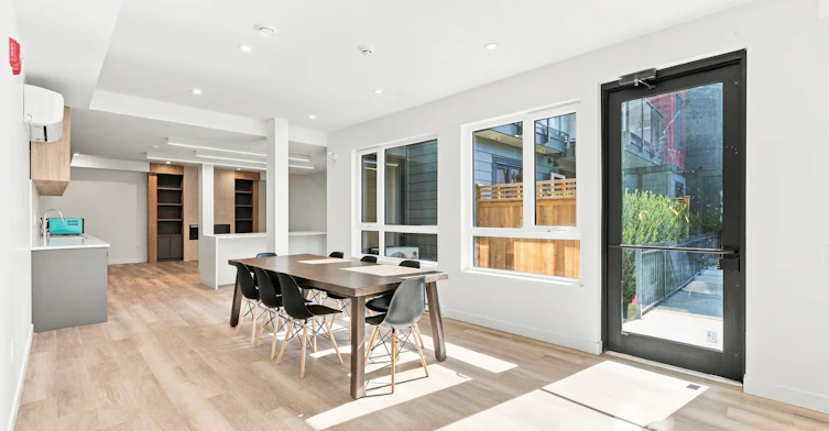 303-13760 75a Avenue, Surrey, BC, V3W 6T5 - 17