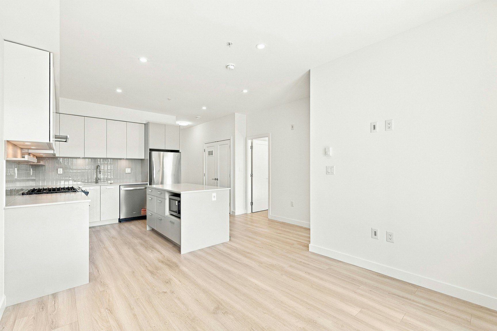 303-13760 75a Avenue, Surrey, BC, V3W 6T5 - 5