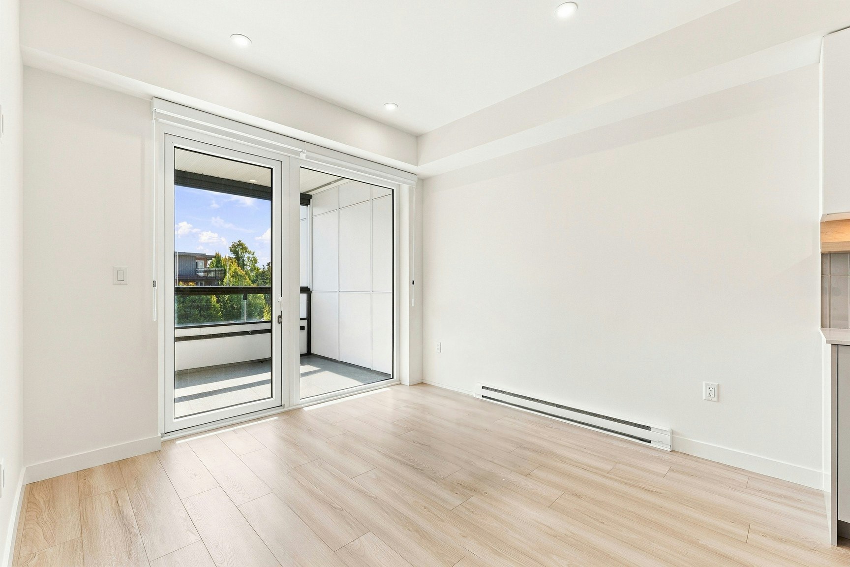 303-13760 75a Avenue, Surrey, BC, V3W 6T5 - 3
