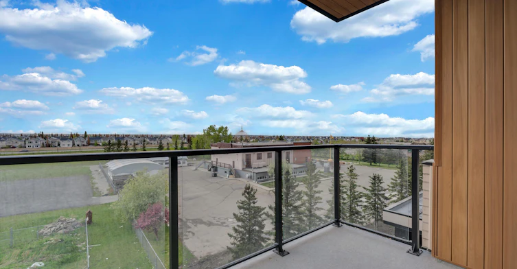 8370 Broadcast Avenue Southwest, Calgary, AB, T3H 6L3 - 25