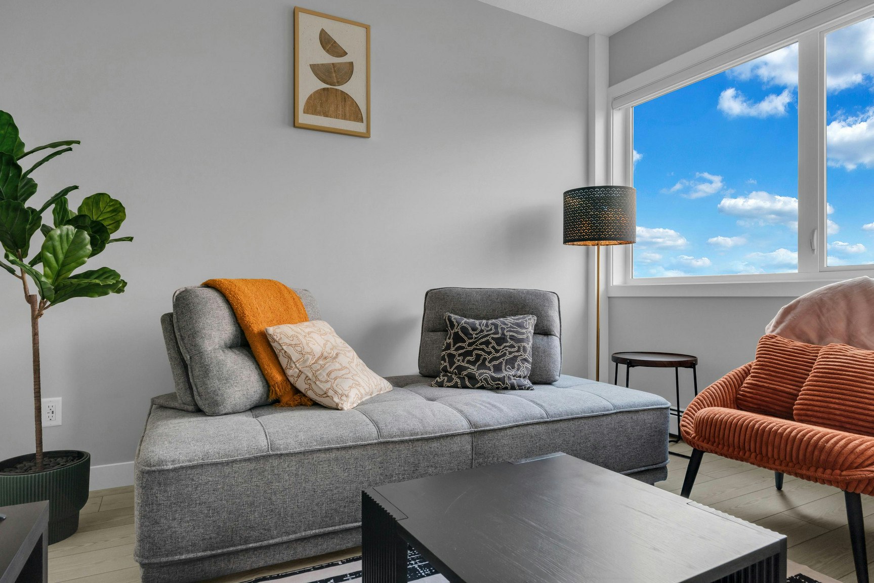 8370 Broadcast Avenue Southwest, Calgary, AB, T3H 6L3 - 8