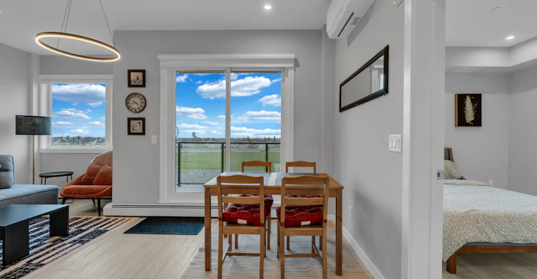 8370 Broadcast Avenue Southwest, Calgary, AB, T3H 6L3 - 2