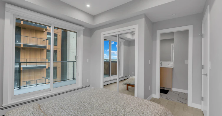 8370 Broadcast Avenue Southwest, Calgary, AB, T3H 6L3 - 9