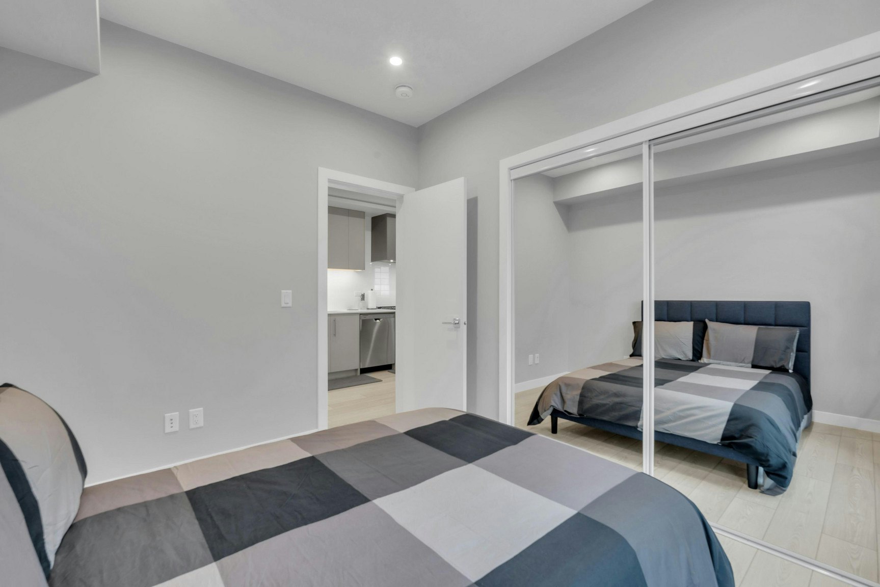 8370 Broadcast Avenue Southwest, Calgary, AB, T3H 6L3 - 14