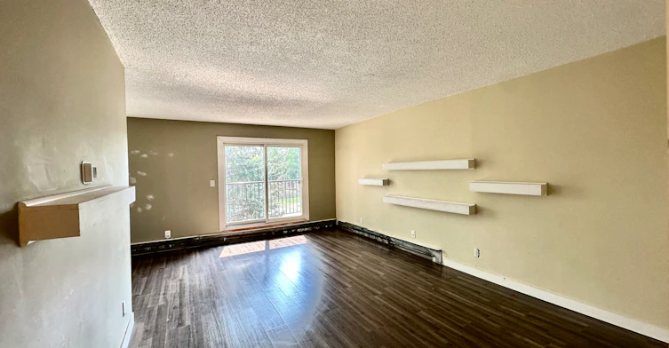 8-13456 Fort Road Northwest, Edmonton, AB, T5A 1C5 - 6