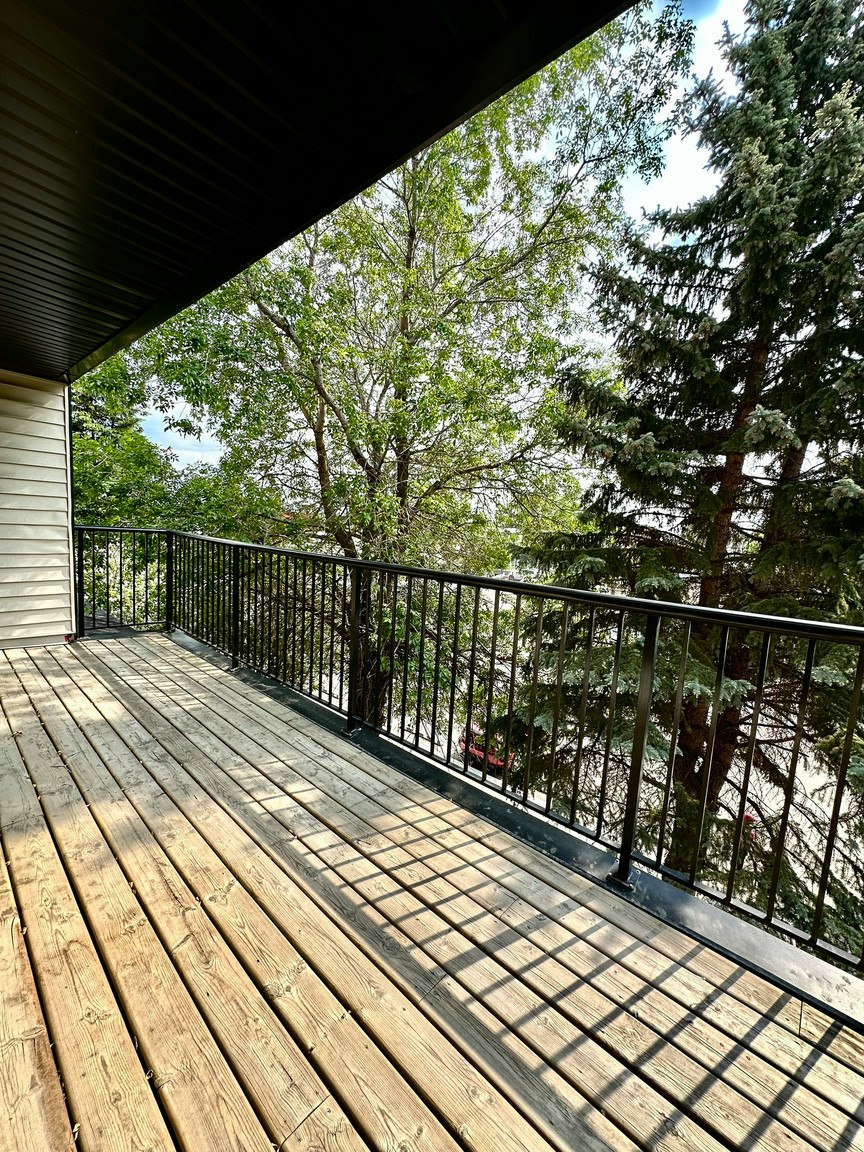8-13456 Fort Road Northwest, Edmonton, AB, T5A 1C5
