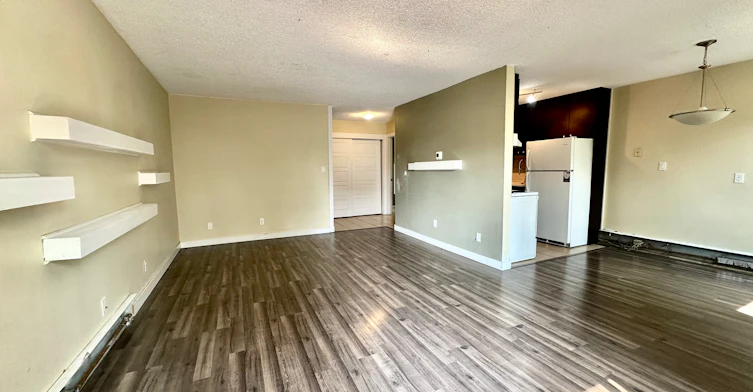 8-13456 Fort Road Northwest, Edmonton, AB, T5A 1C5 - 7