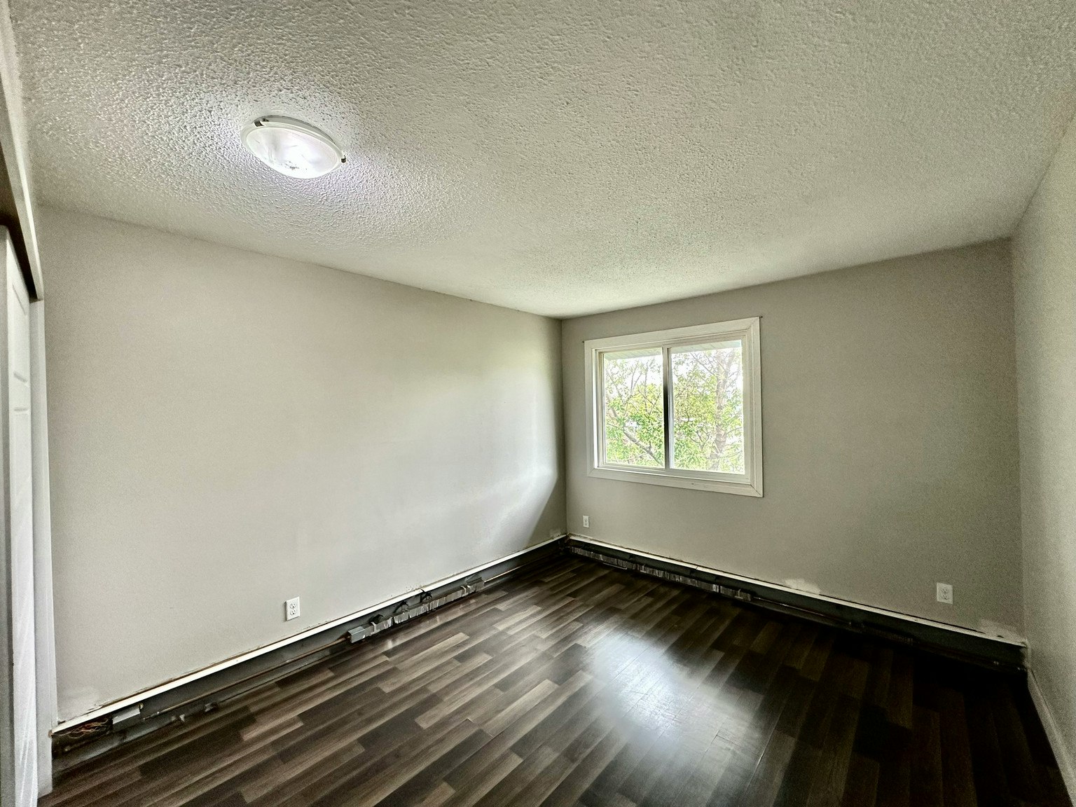 8-13456 Fort Road Northwest, Edmonton, AB, T5A 1C5 - 8