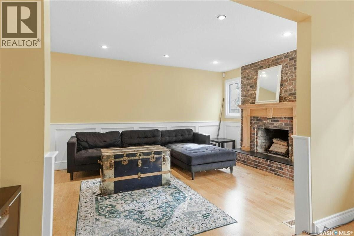 182 Lincoln Drive, Regina, SK, S4S 6R5 - 5