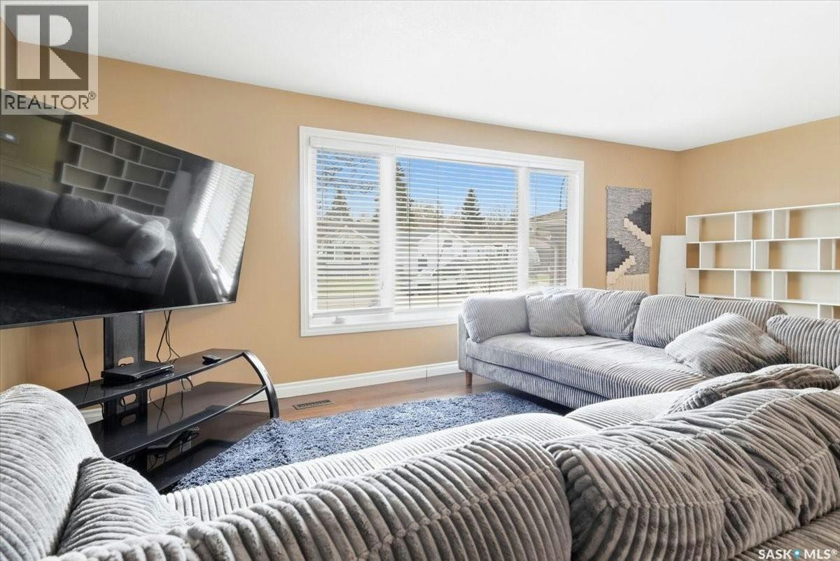 182 Lincoln Drive, Regina, SK, S4S 6R5 - 9