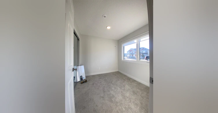 11910 35 Avenue Southwest, Edmonton, AB, T6W 4Z8 - 8