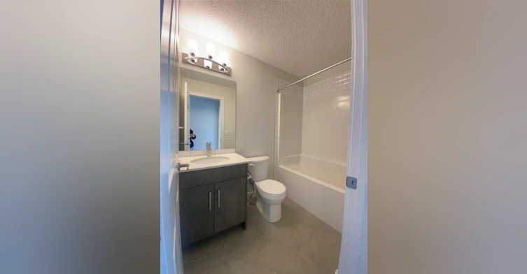 11910 35 Avenue Southwest, Edmonton, AB, T6W 4Z8 - 13