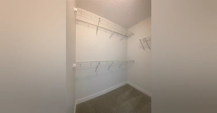 11910 35 Avenue Southwest, Edmonton, AB, T6W 4Z8 - 9