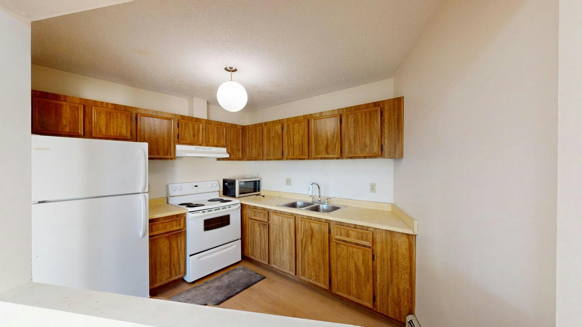 4304 75 Street NW, Calgary, AB, T3B 2M8