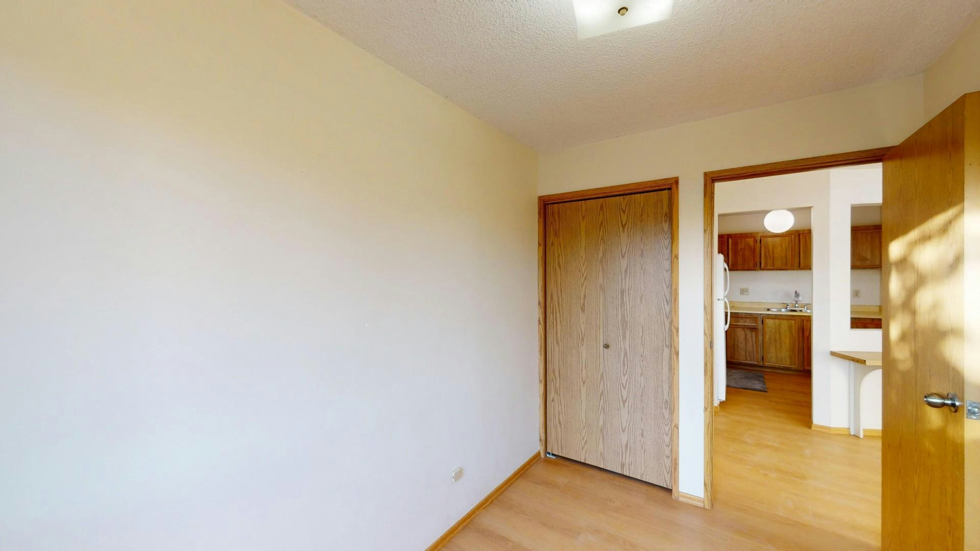 4304 75 Street NW, Calgary, AB, T3B 2M8 - 6
