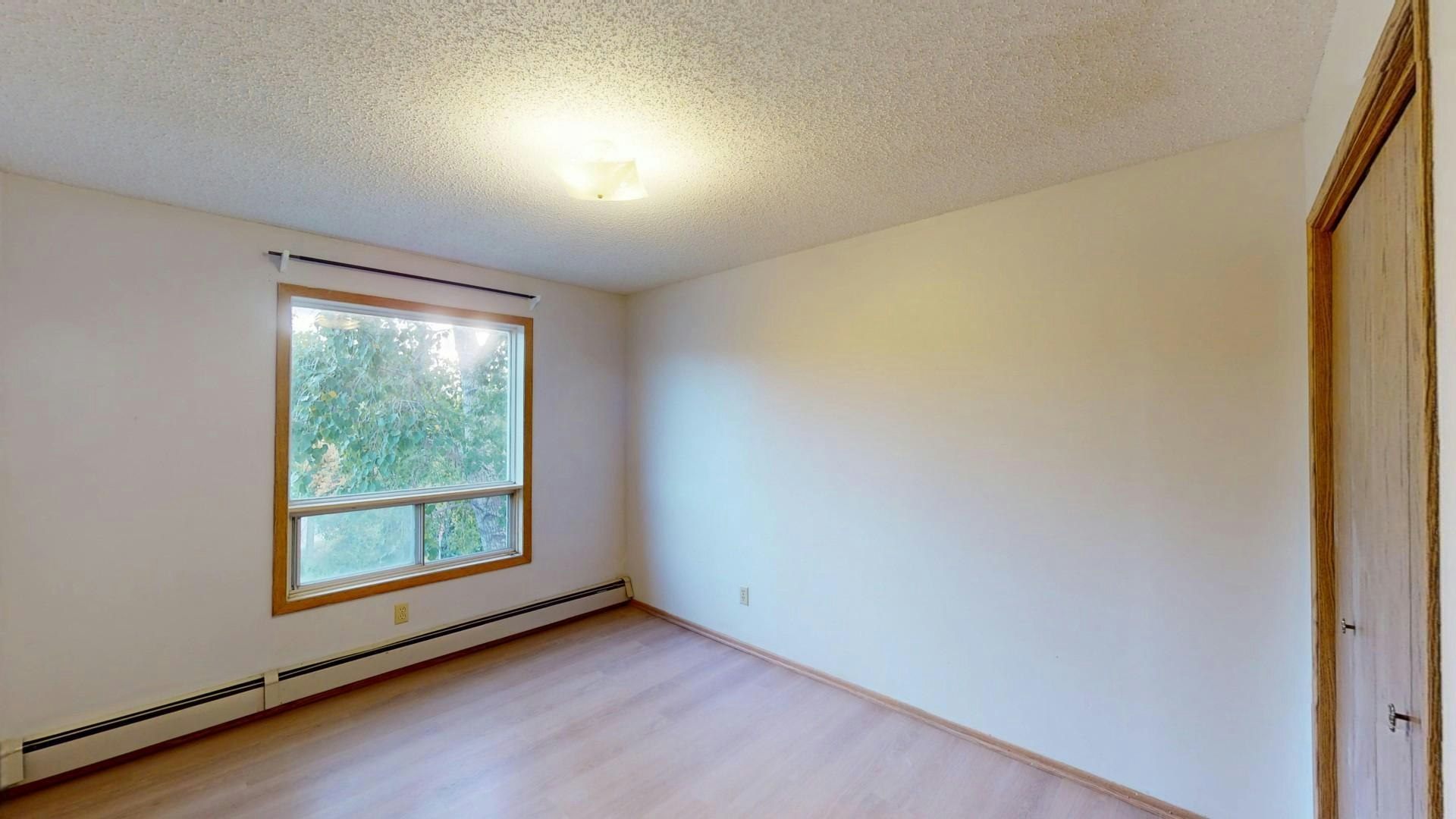 4304 75 Street NW, Calgary, AB, T3B 2M8 - 7