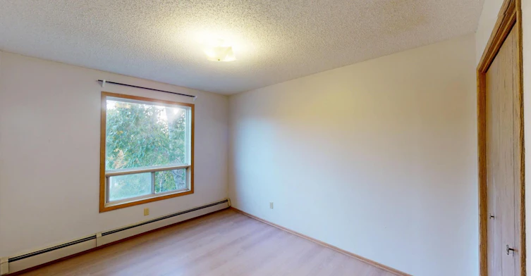 4304 75 Street NW, Calgary, AB, T3B 2M8 - 7