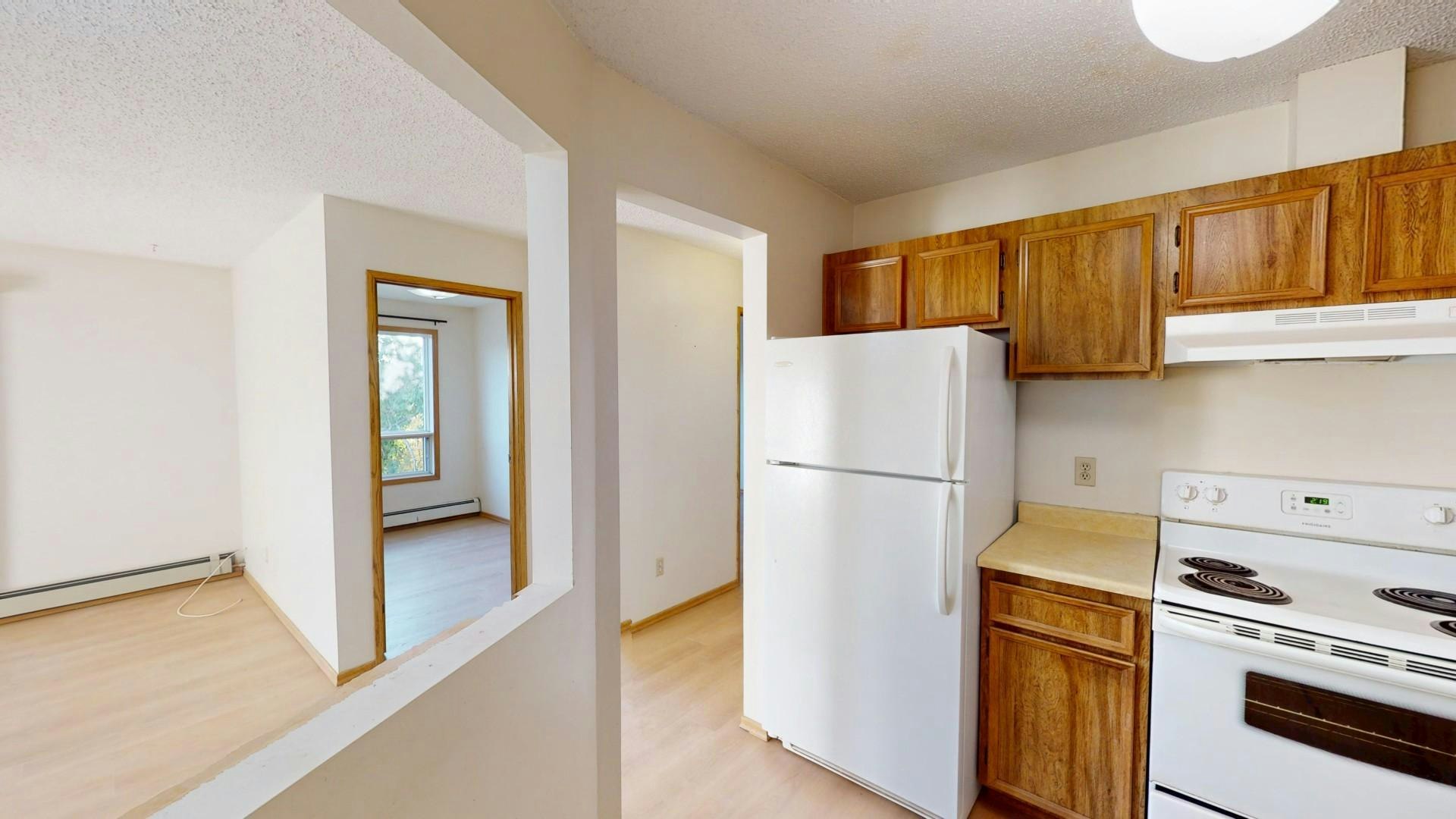 4304 75 Street NW, Calgary, AB, T3B 2M8 - 2