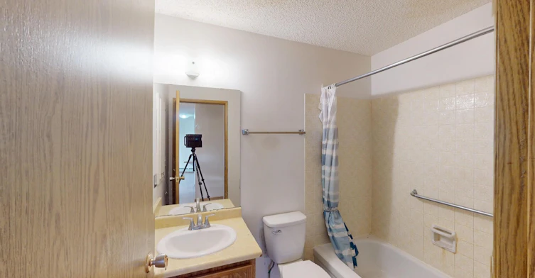 4304 75 Street NW, Calgary, AB, T3B 2M8 - 9