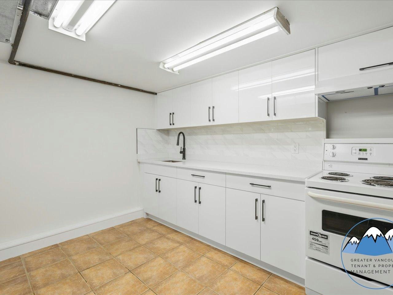 4170 Inverness Street, Vancouver, BC, V5V 4W7 - 4