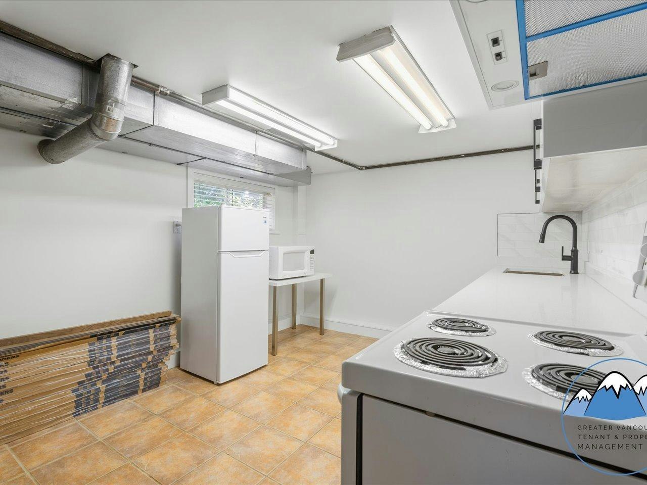 4170 Inverness Street, Vancouver, BC, V5V 4W7 - 5