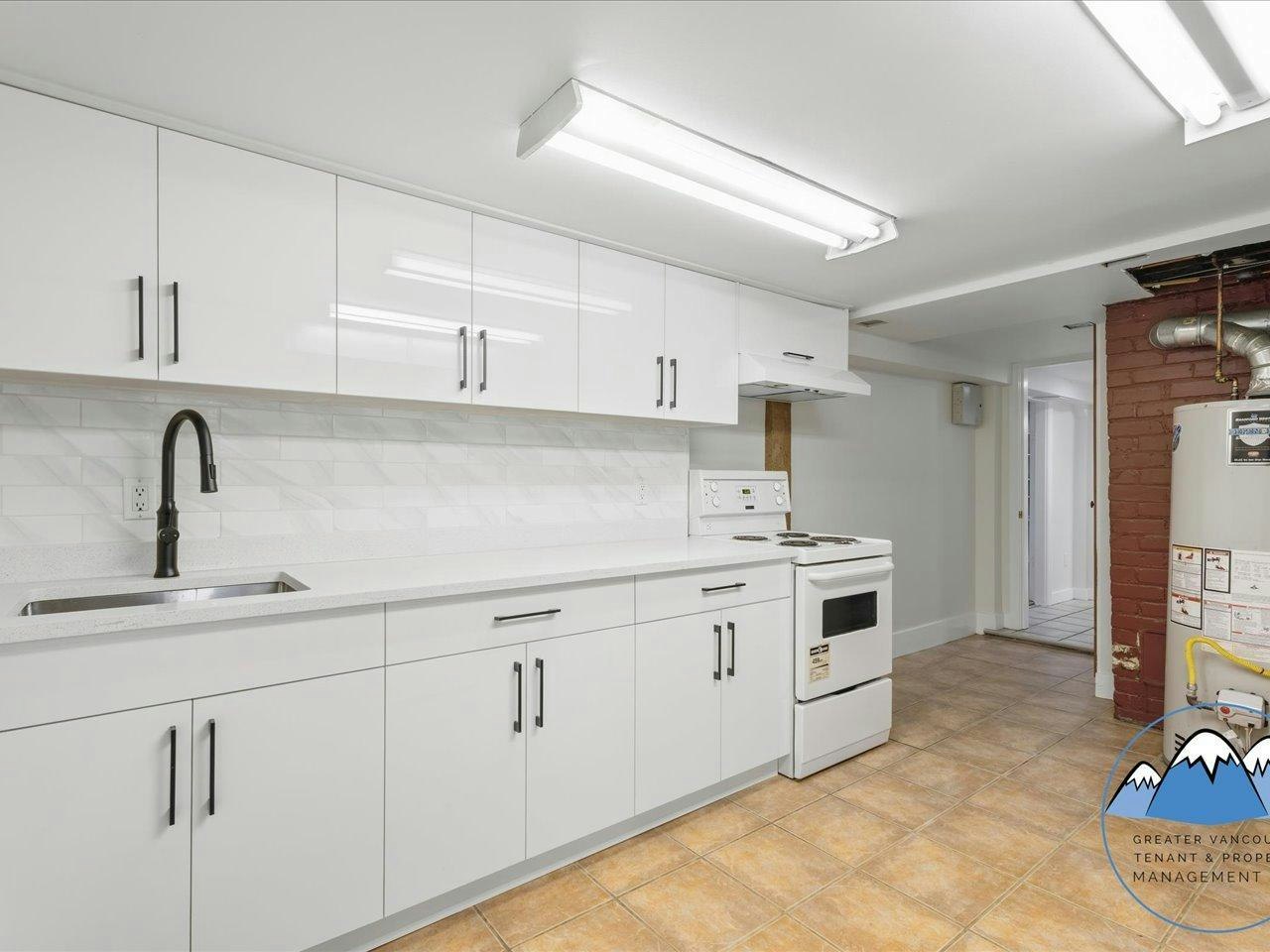 4170 Inverness Street, Vancouver, BC, V5V 4W7 - 2