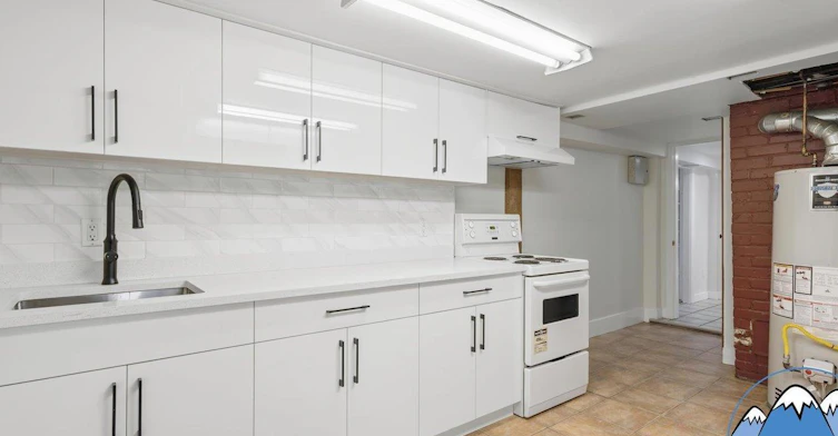 4170 Inverness Street, Vancouver, BC, V5V 4W7 - 2