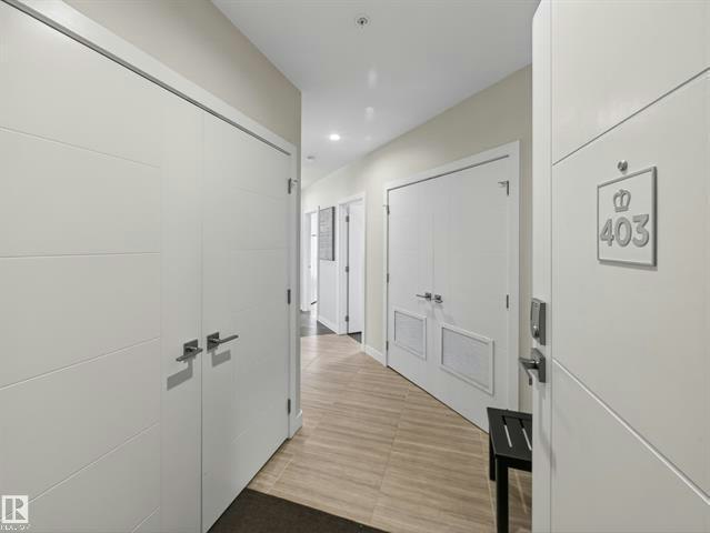 11710 87 Avenue Northwest, Edmonton, AB, T6G 0Y3 - 42
