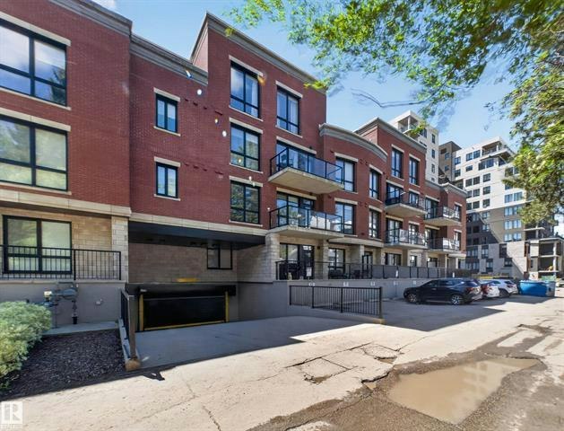 11710 87 Avenue Northwest, Edmonton, AB, T6G 0Y3 - 24