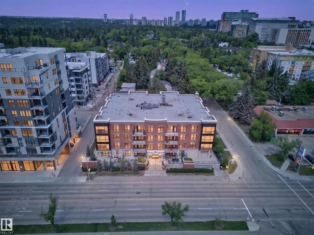11710 87 Avenue Northwest, Edmonton, AB, T6G 0Y3 - 2