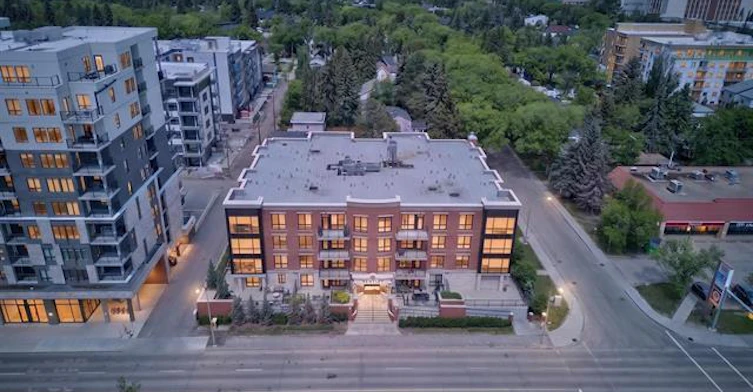 11710 87 Avenue Northwest, Edmonton, AB, T6G 0Y3 - 2