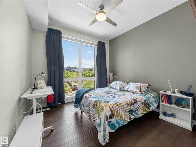 11710 87 Avenue Northwest, Edmonton, AB, T6G 0Y3 - 17