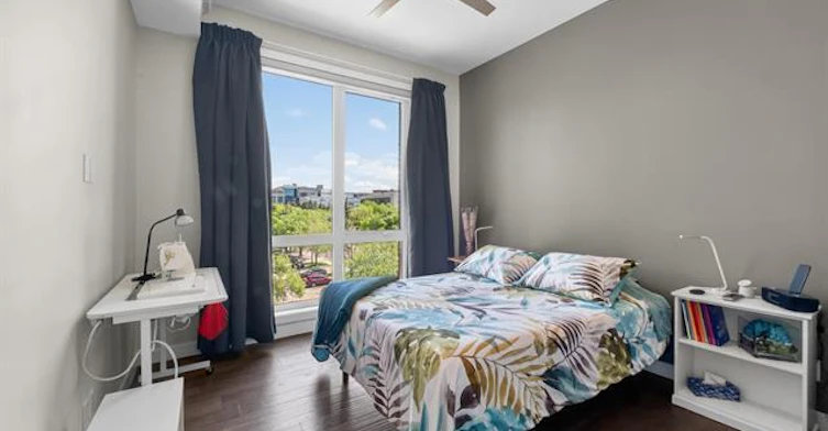 11710 87 Avenue Northwest, Edmonton, AB, T6G 0Y3 - 17