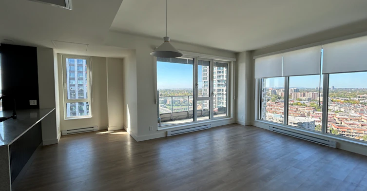 1900 Yvette Brillon Rue, Montréal, QC, H4N 0E7 - 2