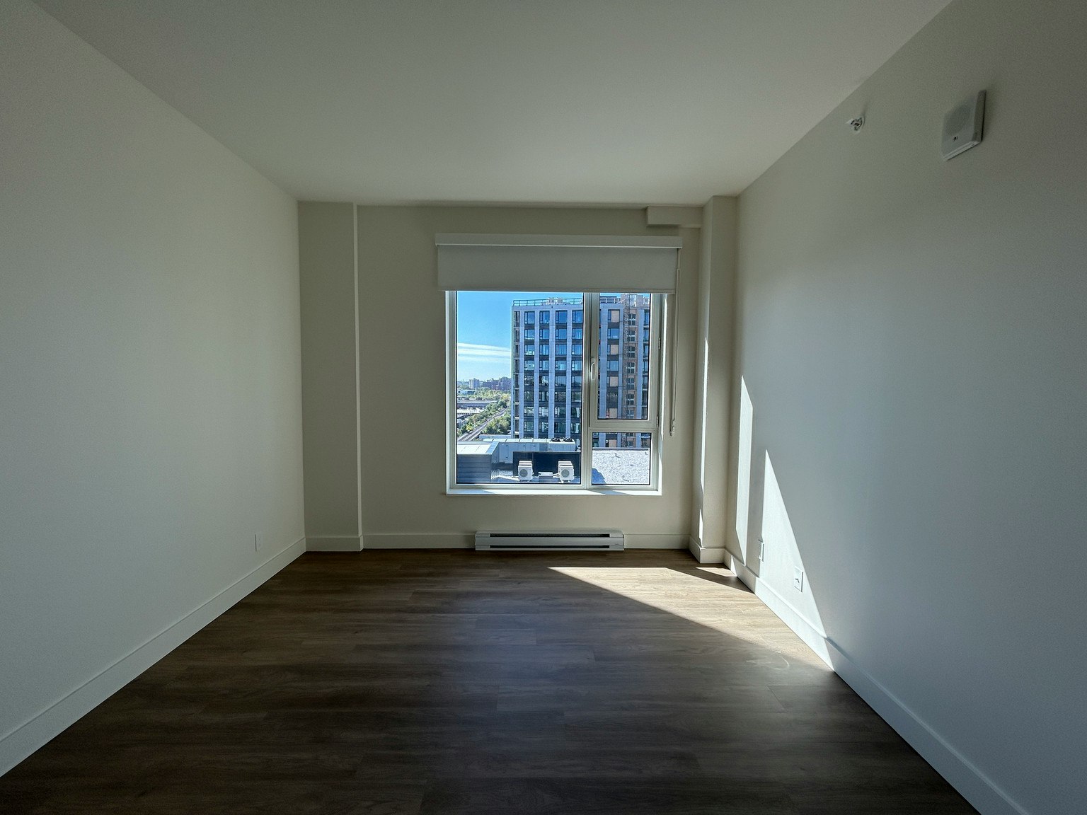 1900 Yvette Brillon Rue, Montréal, QC, H4N 0E7 - 9