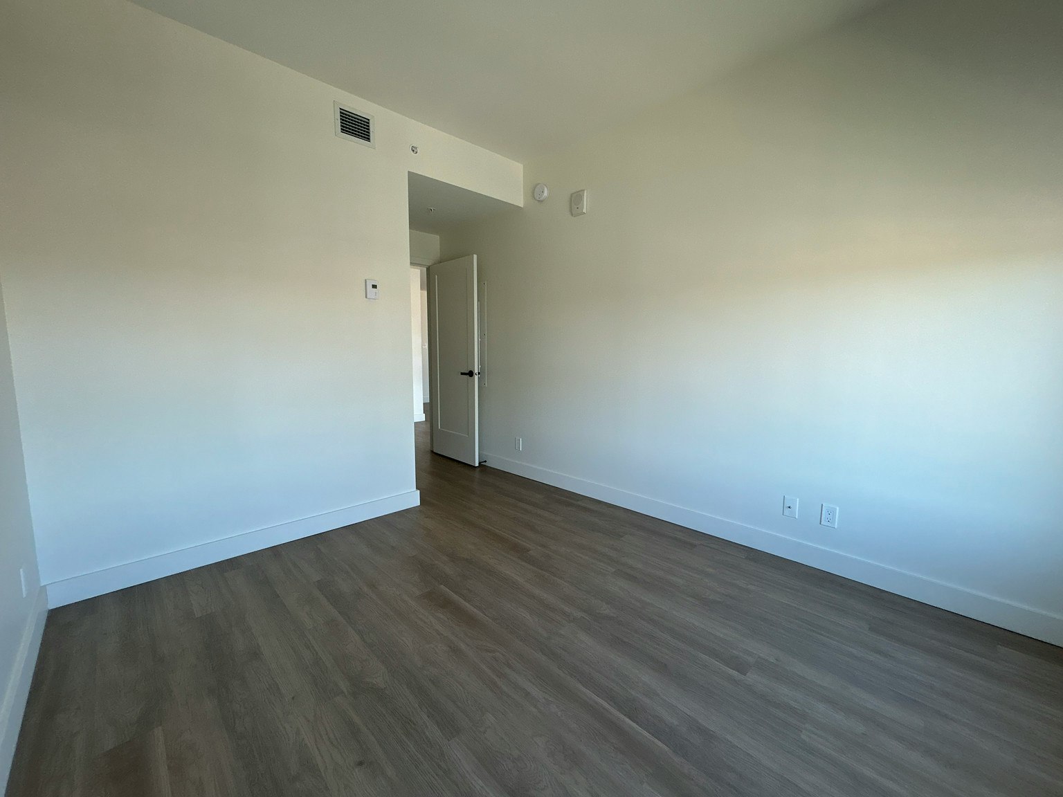 1900 Yvette Brillon Rue, Montréal, QC, H4N 0E7 - 15