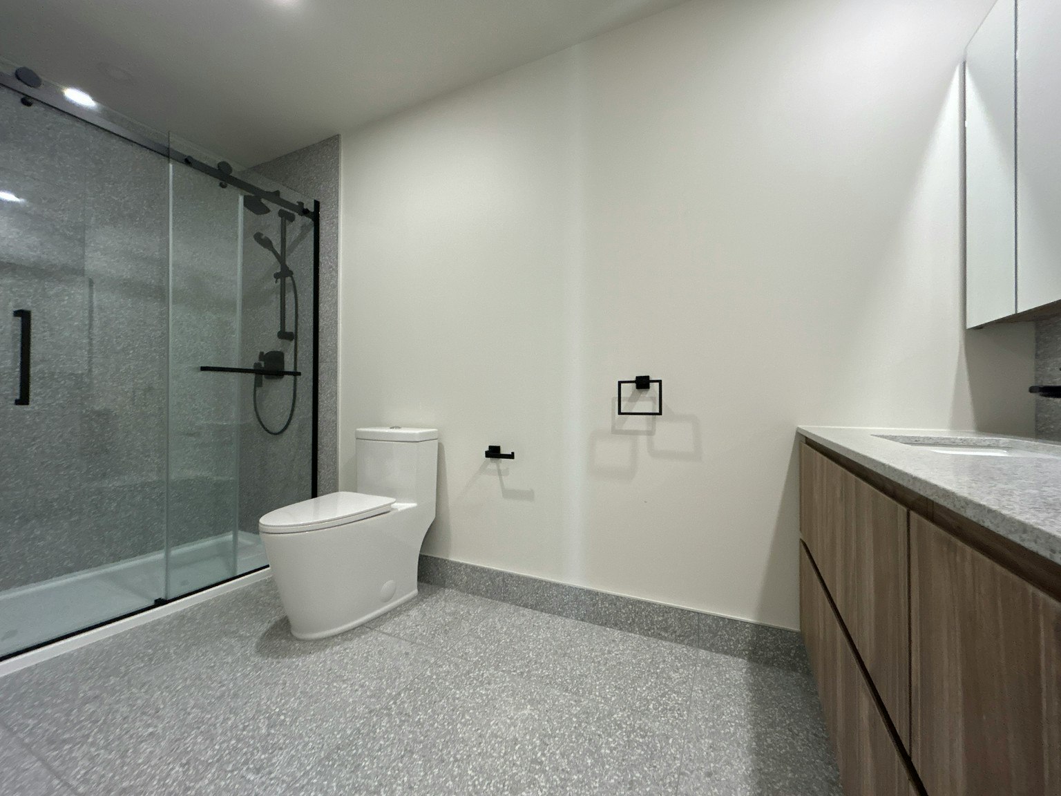 1900 Yvette Brillon Rue, Montréal, QC, H4N 0E7 - 11