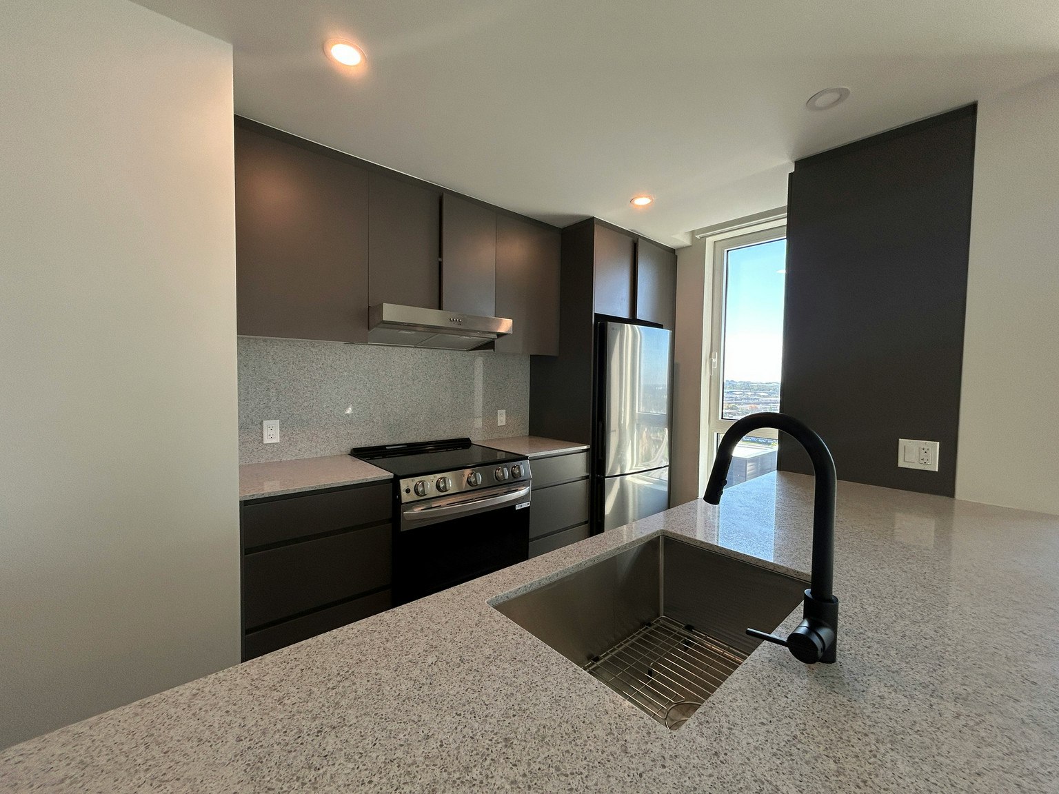1900 Yvette Brillon Rue, Montréal, QC, H4N 0E7