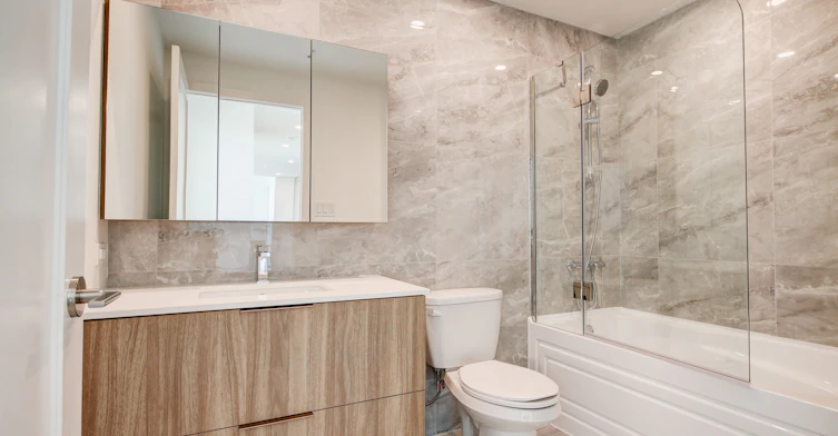 2000 Sauvé Rue Ouest, Montréal, QC, H4N 0E5 - 6
