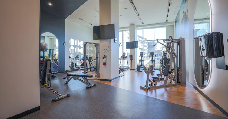2000 Sauvé Rue Ouest, Montréal, QC, H4N 0E5 - 14