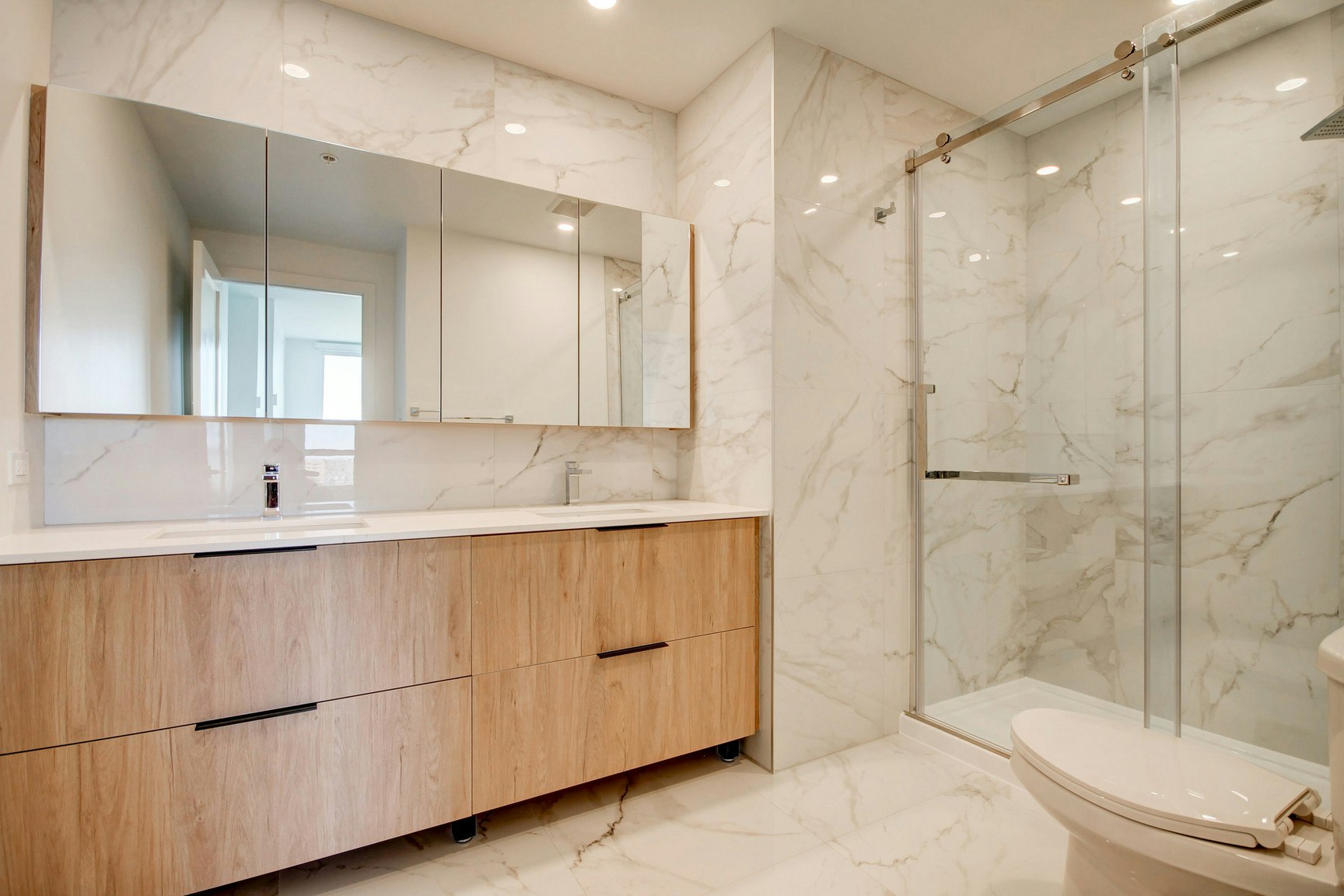 2000 Sauvé Rue Ouest, Montréal, QC, H4N 0E5 - 7