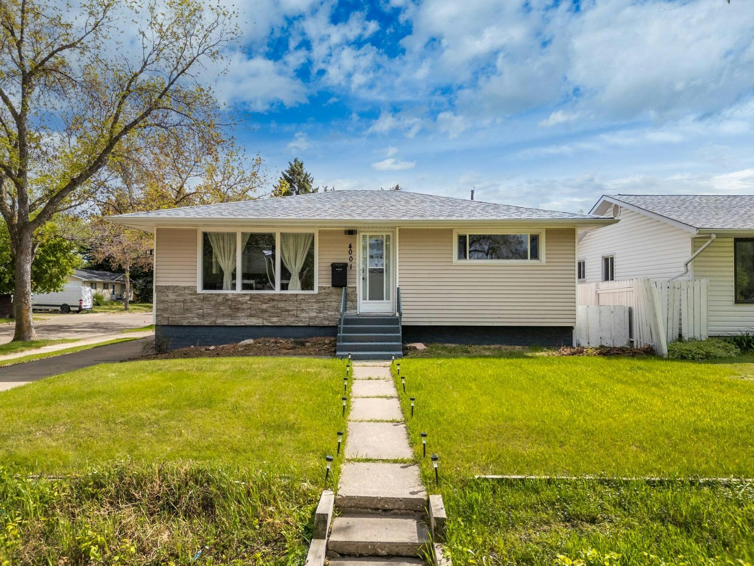 4001 113 Avenue Northwest, Edmonton, AB, T5W 0R2
