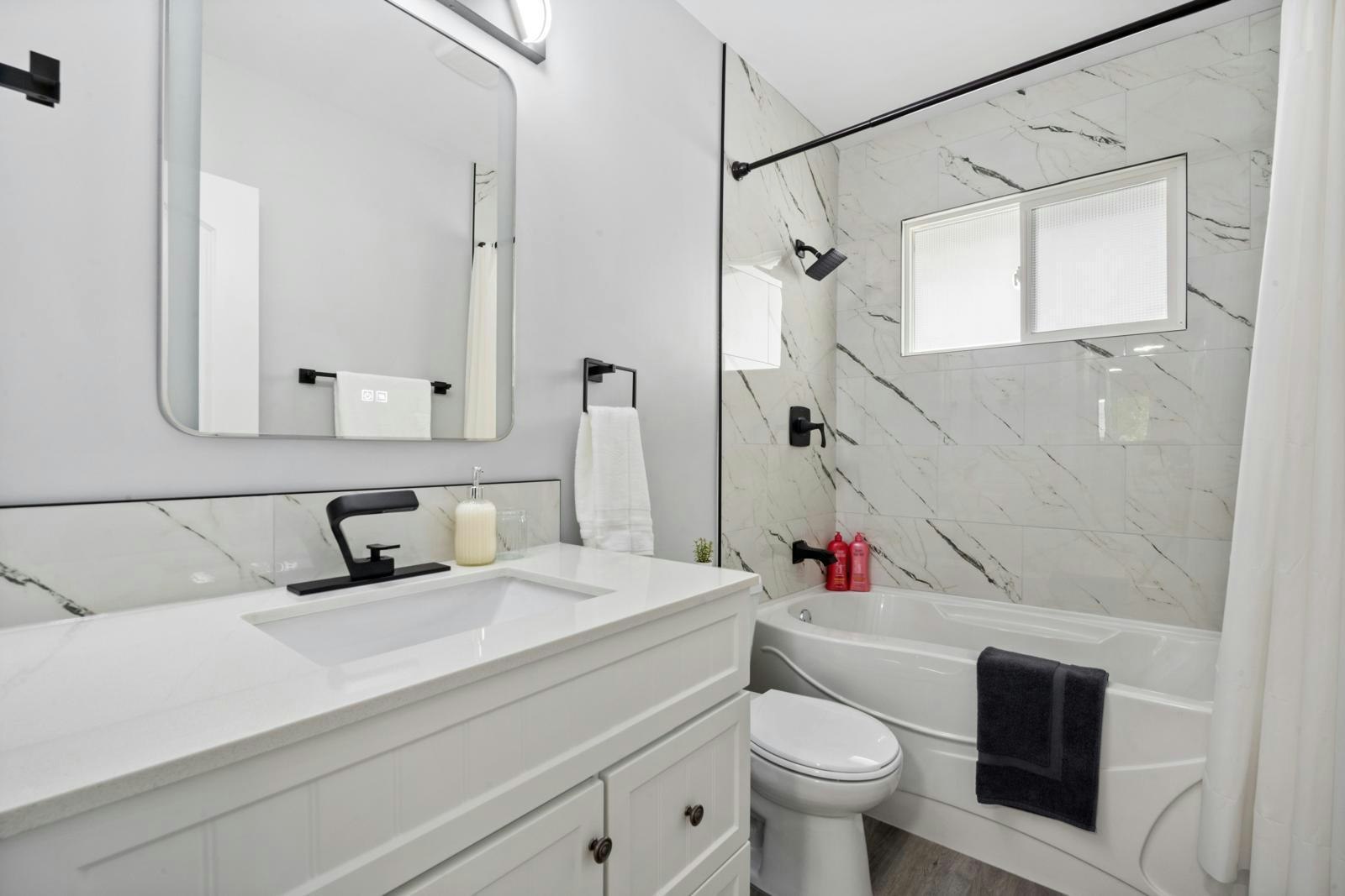 4001 113 Avenue Northwest, Edmonton, AB, T5W 0R2 - 3