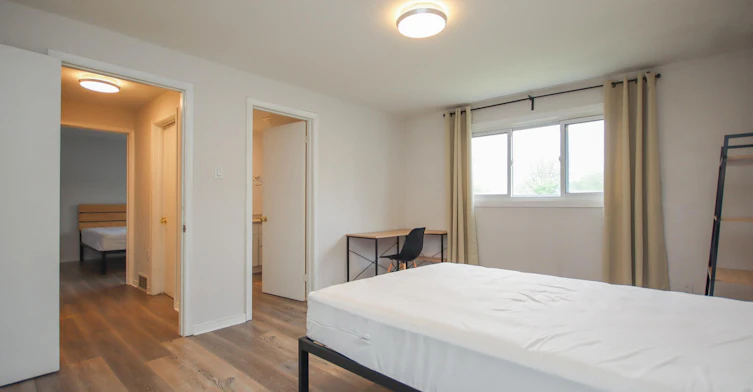 1-725 Southmore Drive W, Ottawa, ON, K1V 7A2 - 23