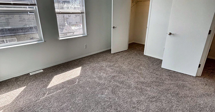 Main-11827 47 Street Northwest, Edmonton, AB, T5W 2W7 - 5