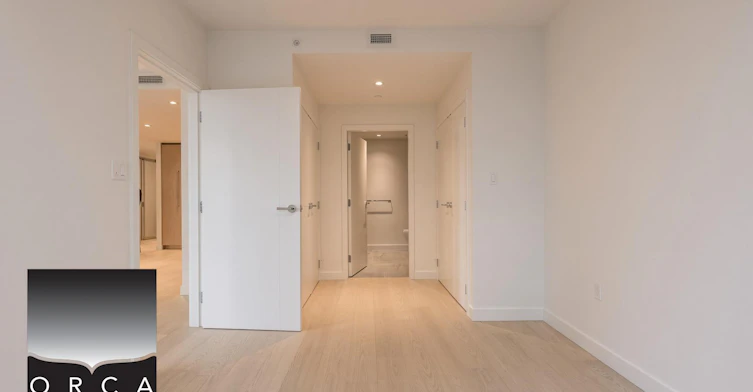 777 Harbour Way, North Vancouver, BC, V7P 0G2 - 11