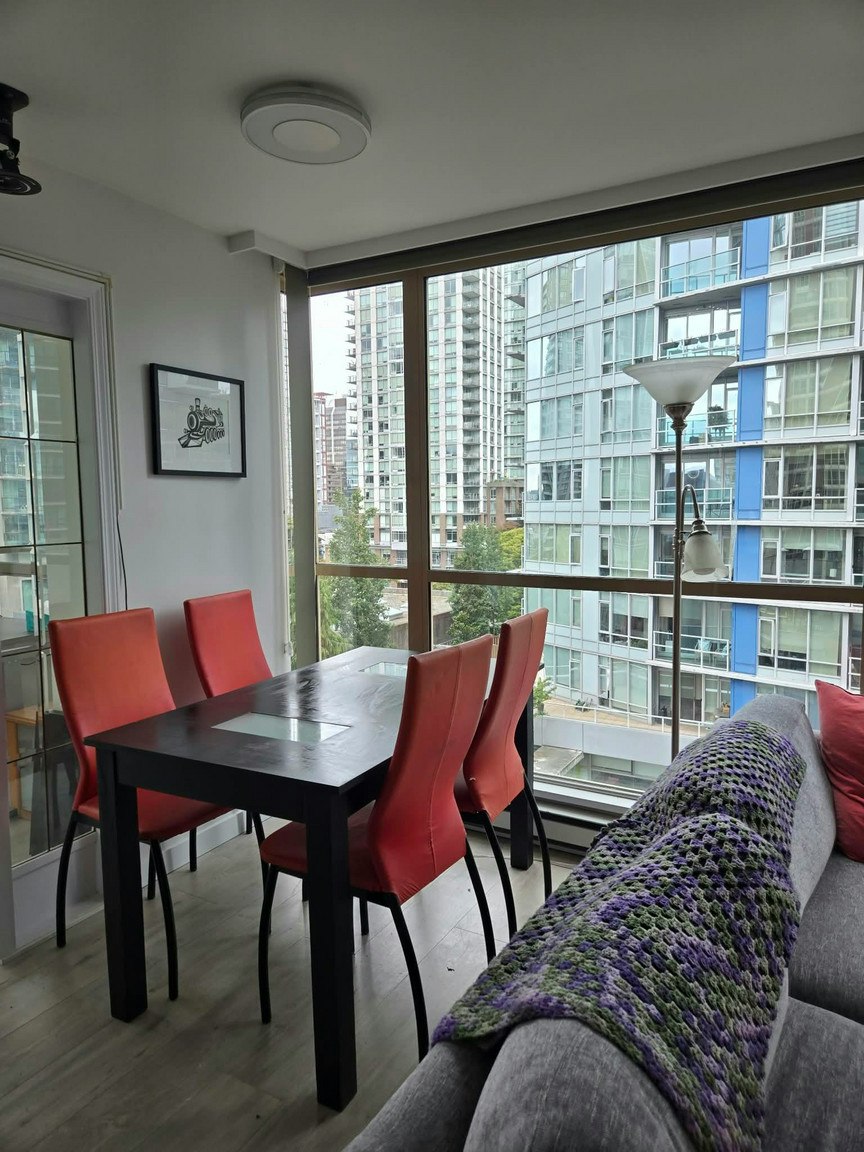 822 Homer Street, Vancouver, BC, V6B 6M3