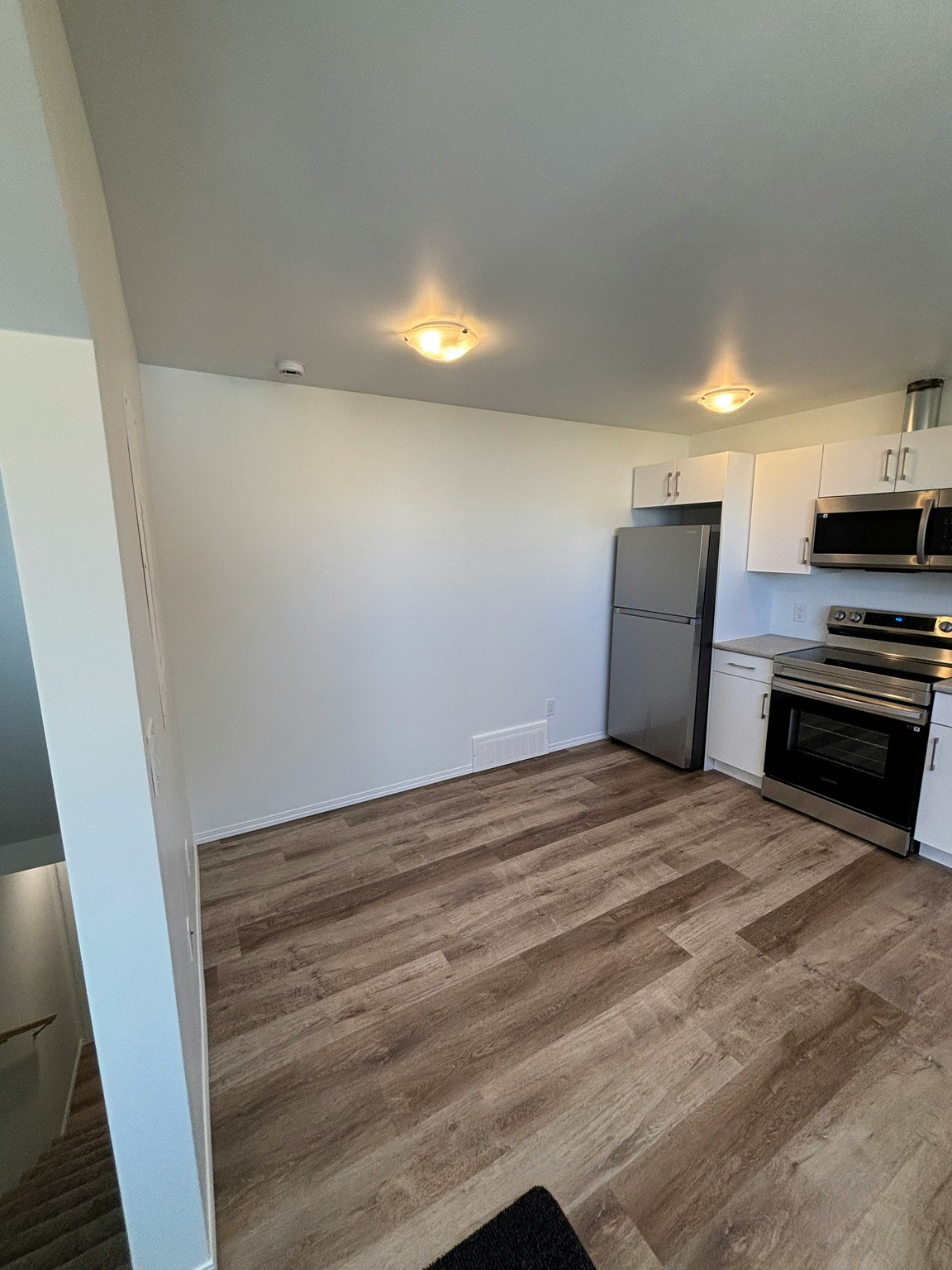 G!-12224 60 Street Northwest, Edmonton, AB, T5W 3Z9 - 11
