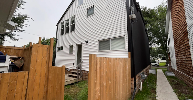 BSMT-12021 55 Street Northwest, Edmonton, AB, T5W 3R3